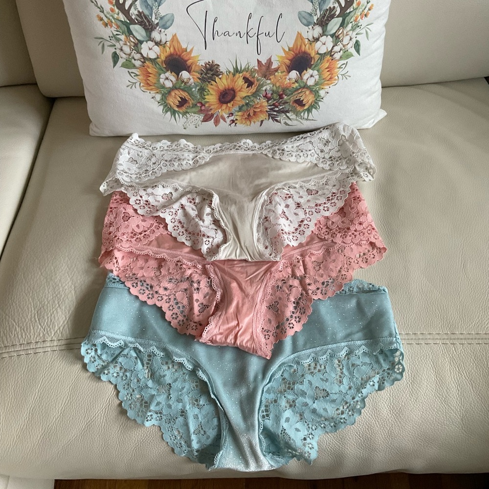 Victoria secret 3 small hipster lace